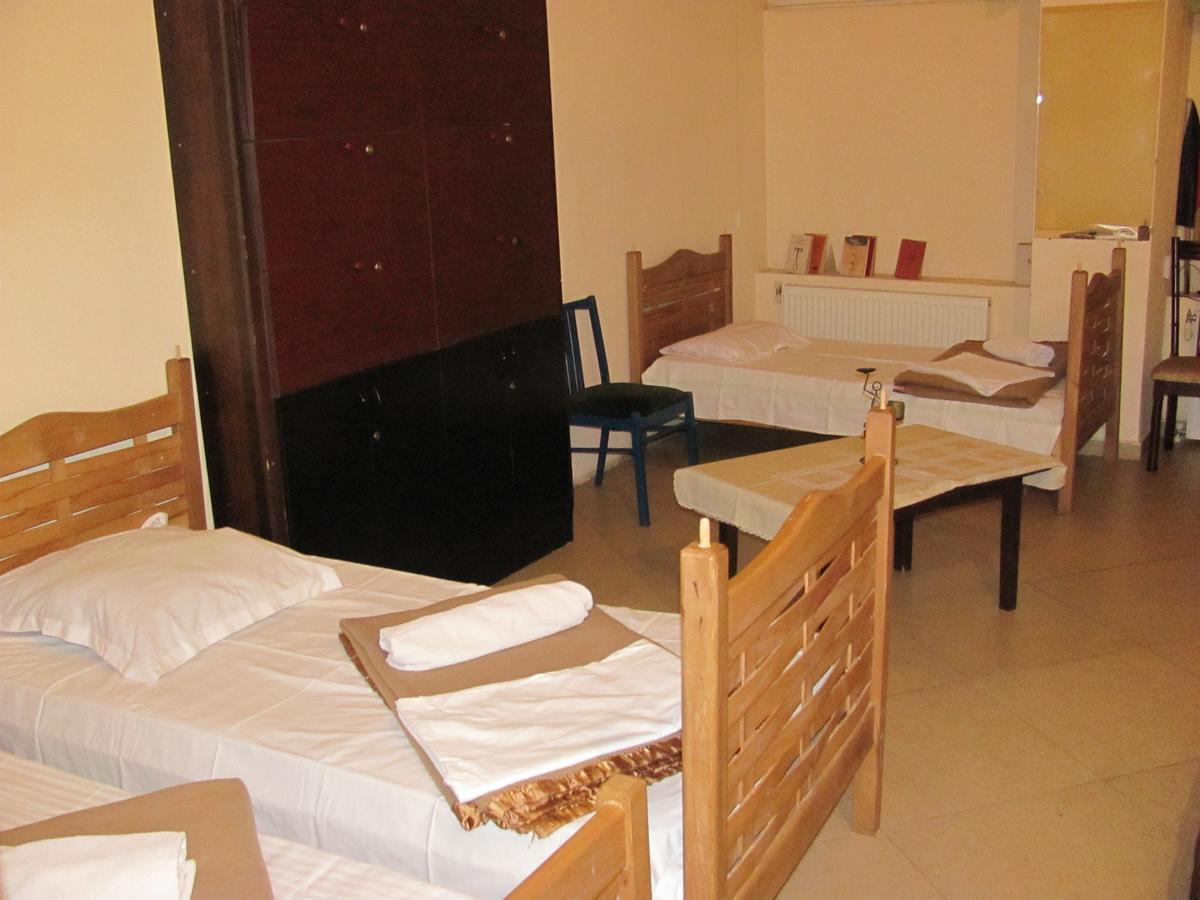 Lucky Travelers Room Tbilisi Exteriör bild